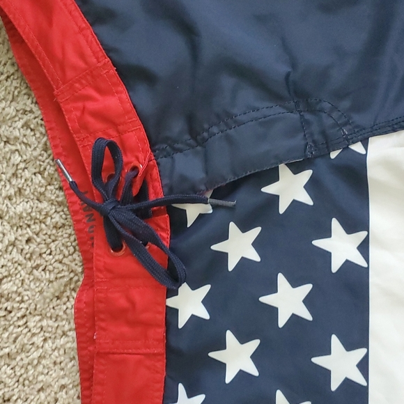 Old Navy Size M Stars Stripes Flag Swim Shorts Trunks - Picture 3 of 7